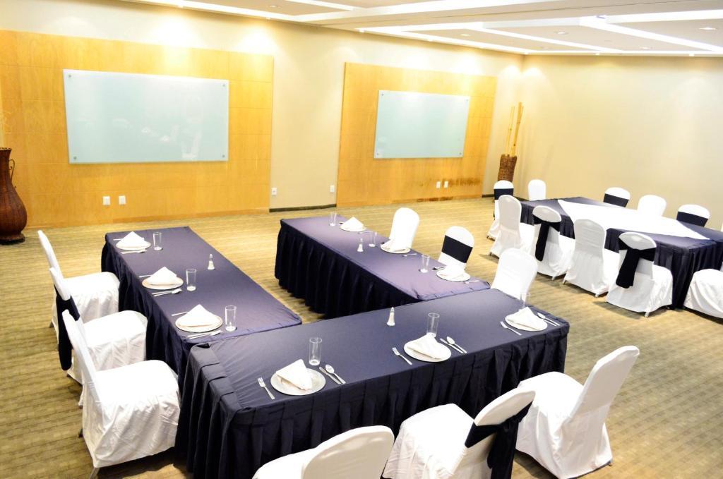 Casa Inn Business Hotel Celaya Exterior photo